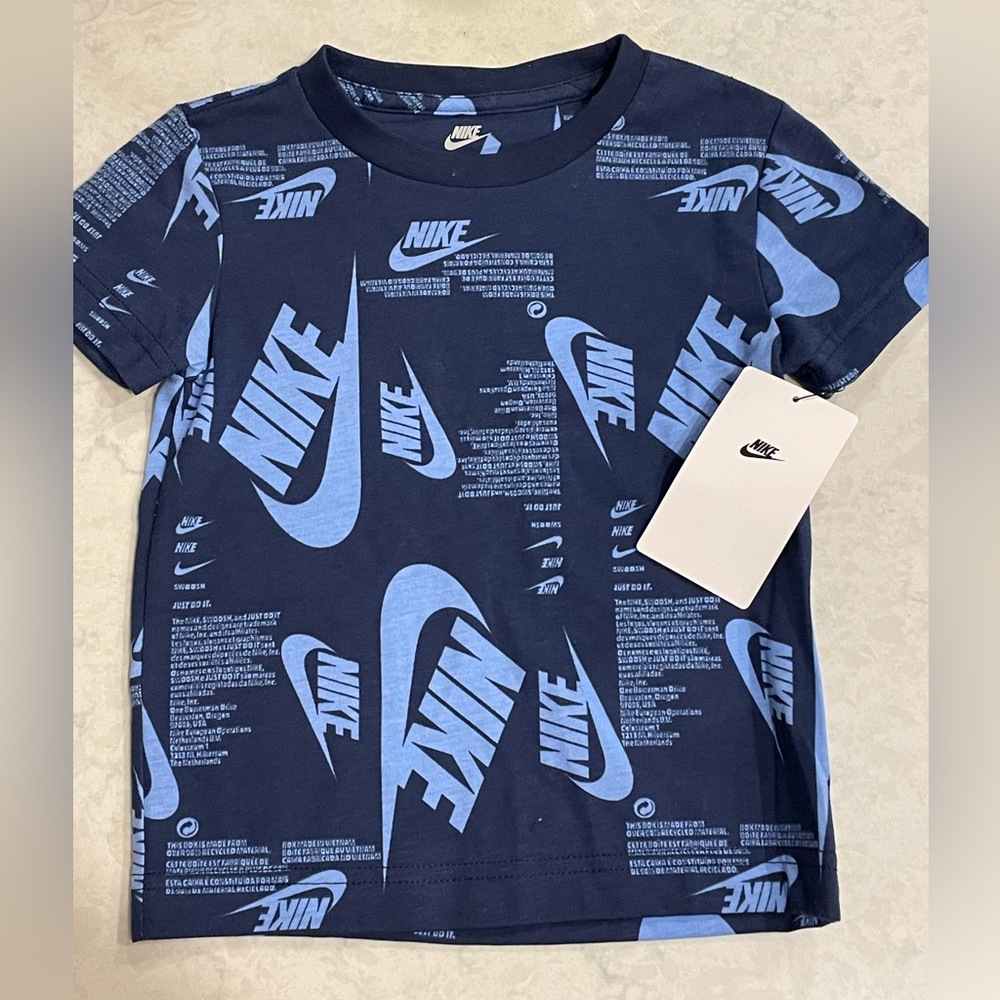 NWT Nike 2T T-shirt
